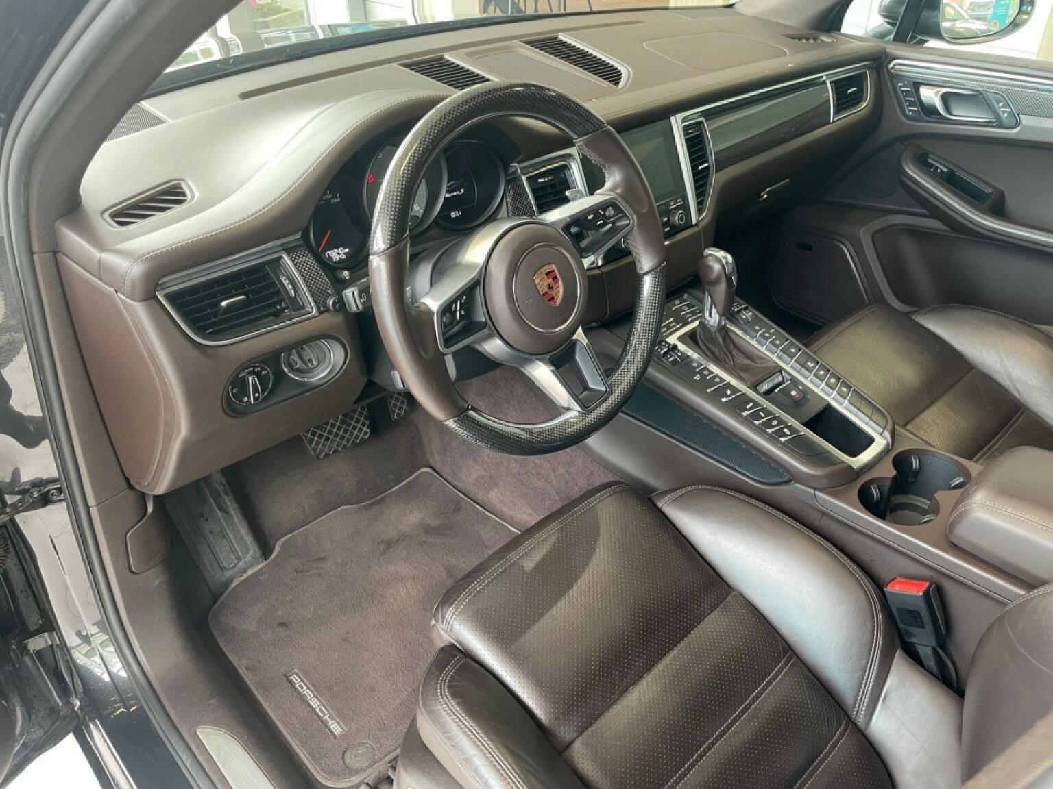 Porsche-Macan-9